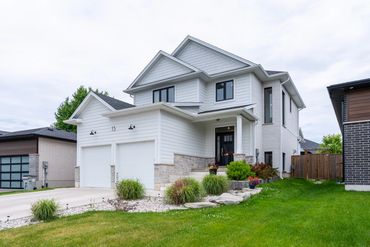 real estate photography, video, drone, floor plans, reel, matterport, Brantford, Hamilton, aerial 