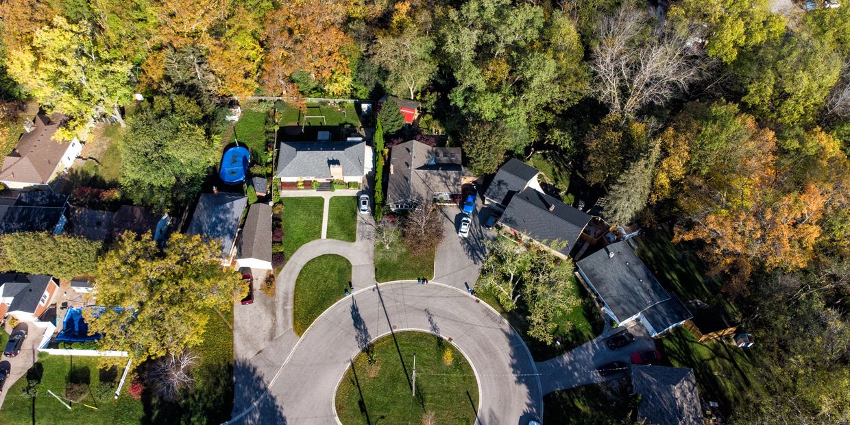 real estate photographer videographer drone Cambridge Ontario photo studio video tours aerial photo