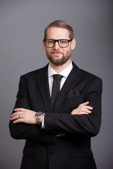 portrait photography lifestyle photography headshots business headshots Brantford Hamilton Toronto