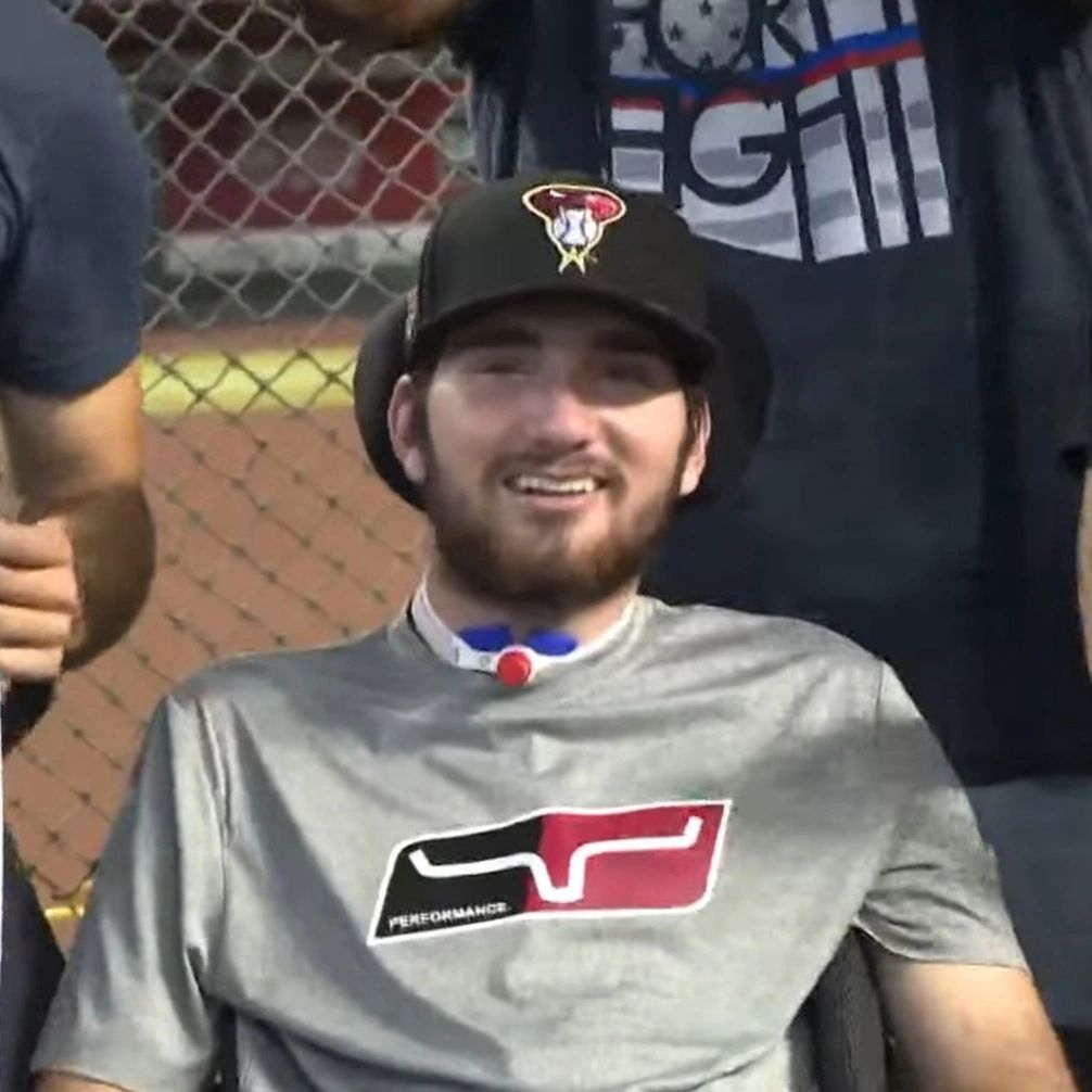 Phoenix officer Tyler Moldovan throws out first pitch at D-backs