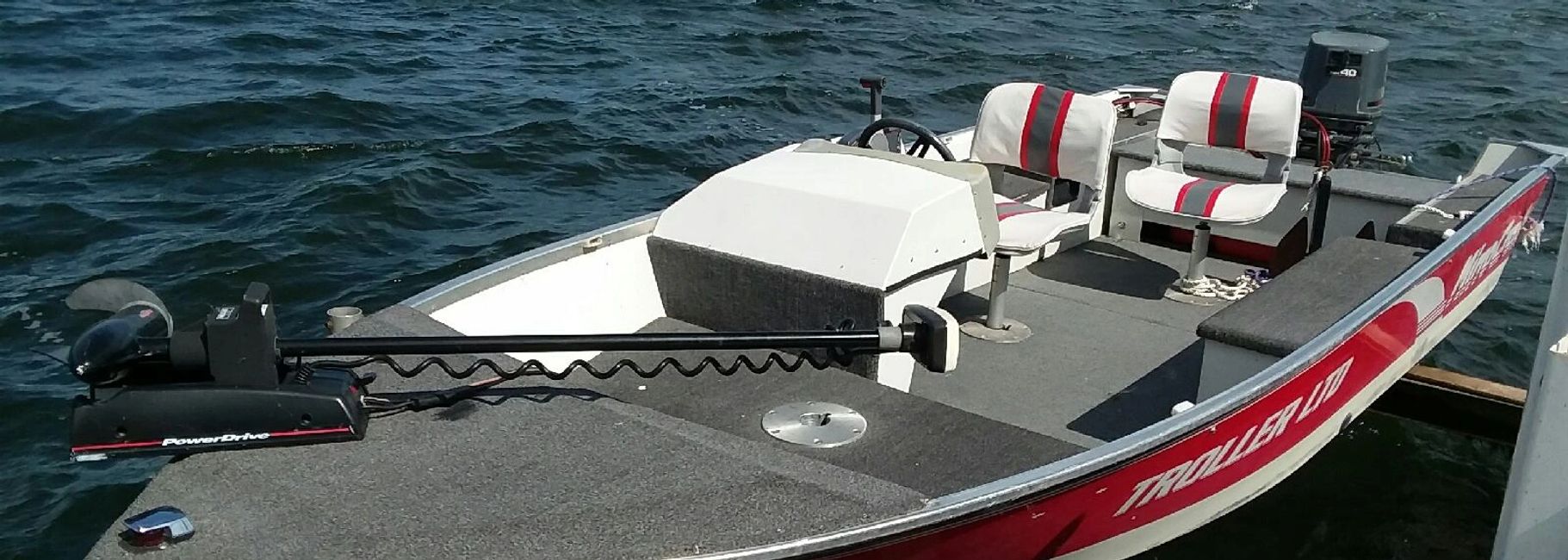 Fishing Boats | Delavan Lake Boat Rentals