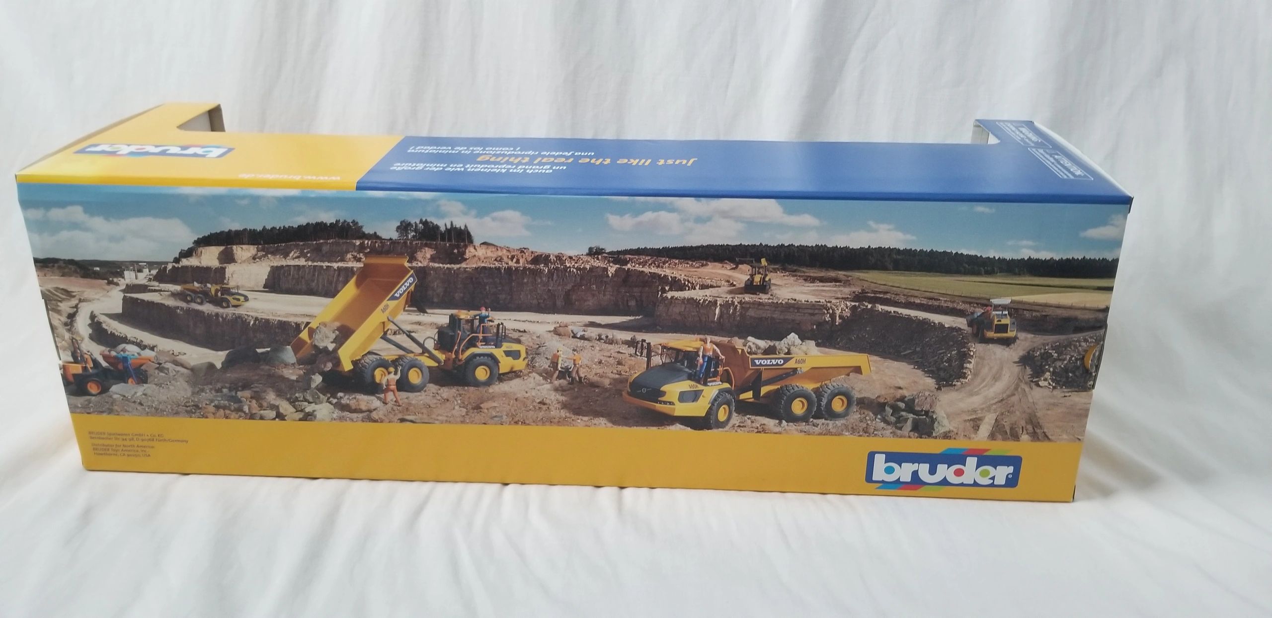 dumper volvo bruder