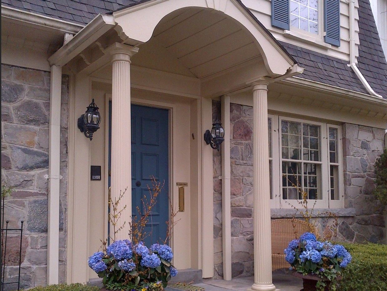 Fluted Round Fibreglass Column installation and replacement Toronto GTA Mississauga Hamilton Niagara