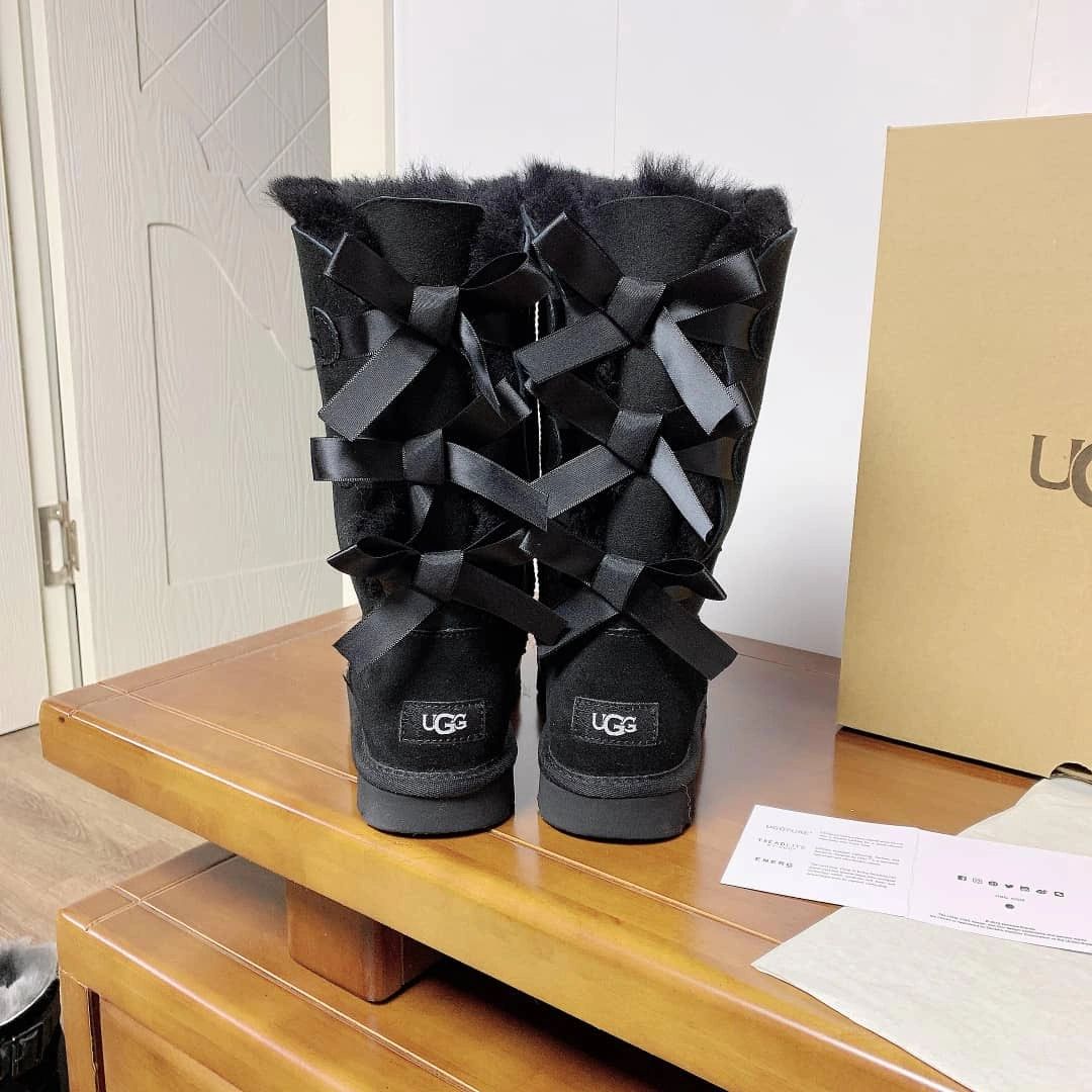 UGG Boot-1 Genuine Leather. Pre-Order Available October 2022