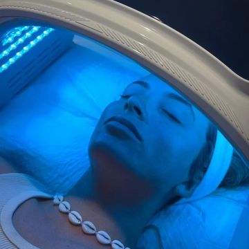 LED light treatment with Perth beautician gets you glowing skin and a fresh face. 