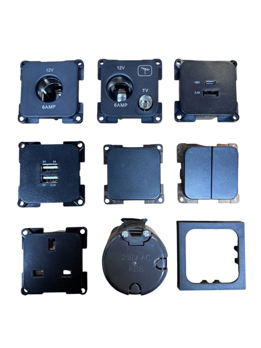 C-Line Single Socket - Black Frame