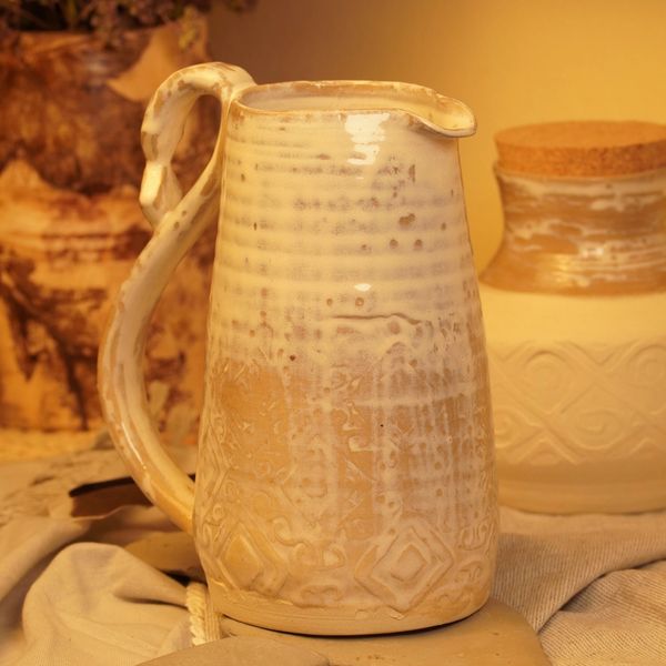 Pitchers, Jugs, Tea pots catalog