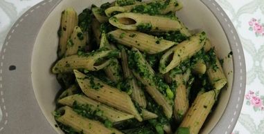 Pea and spinach pasta meal baby meal deliveries