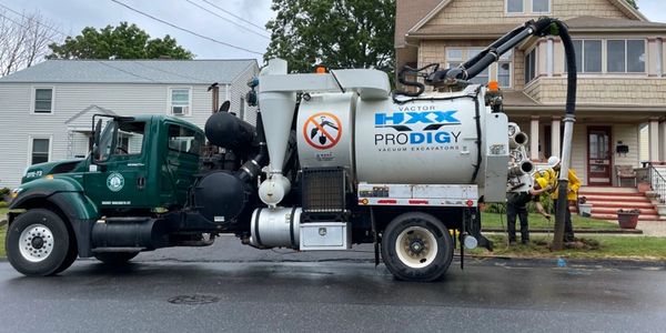 DTE Vac Truck
