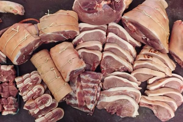 Free Range Pork - 60kg Whole Pig ($16.50 per kg)