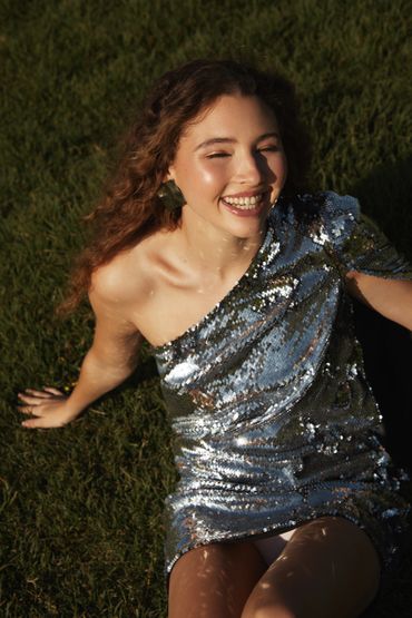 glowy summer makeup look in South Africa