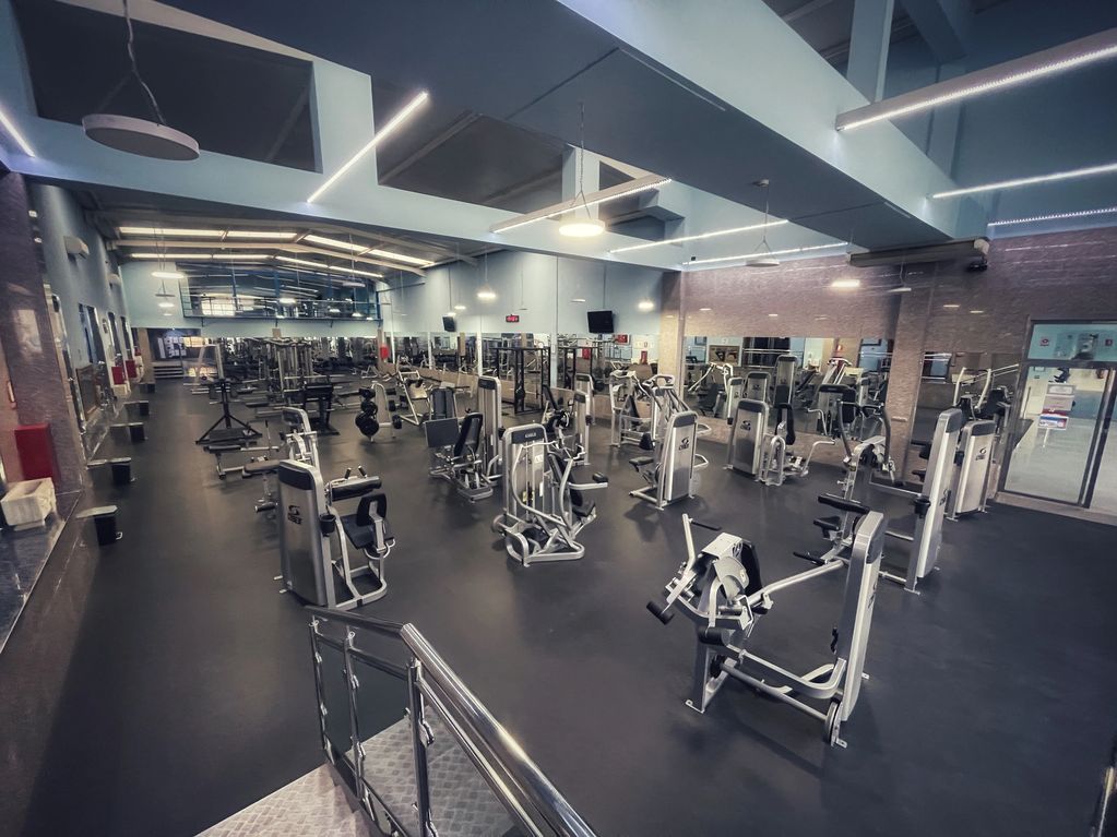 Fitness para expertos o principiantes. Sea cual sea tu nivel disfrutarás en King Sport Fitness Club.