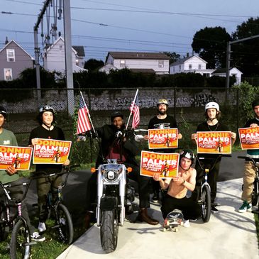 Donnie Palmer supports the bike life community. 