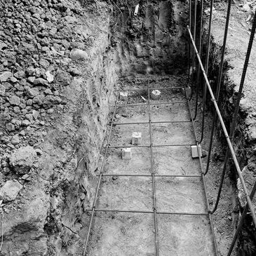 Grade beam, foundation