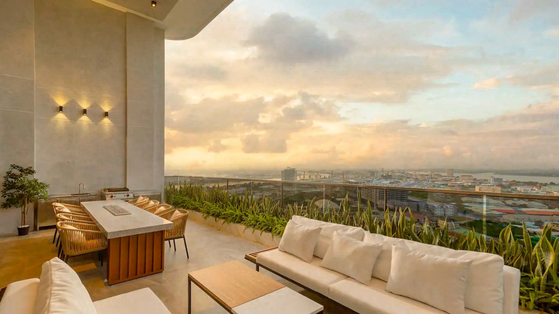 Afternoon view over the Mekong River.