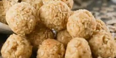 Salmon oil dog treats for Golden Retrievers.