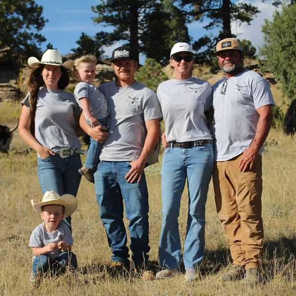 Meet the Ban's!

From left to right:
Emmett, Anna, Q, Austin, Stacy, Mike