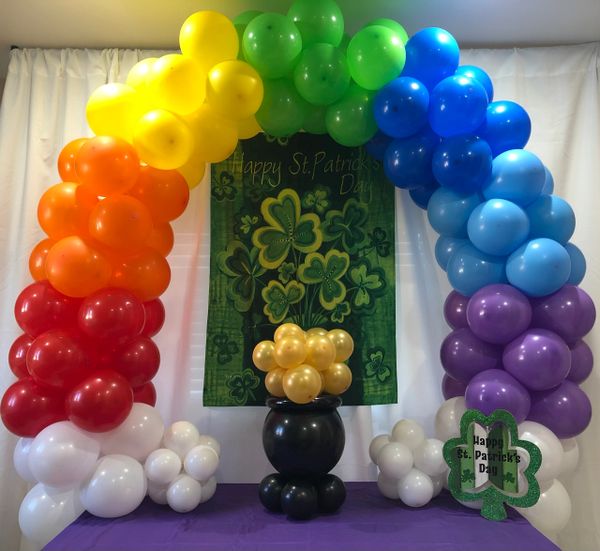 Rainbow table arch with pot of gold centerpiece!