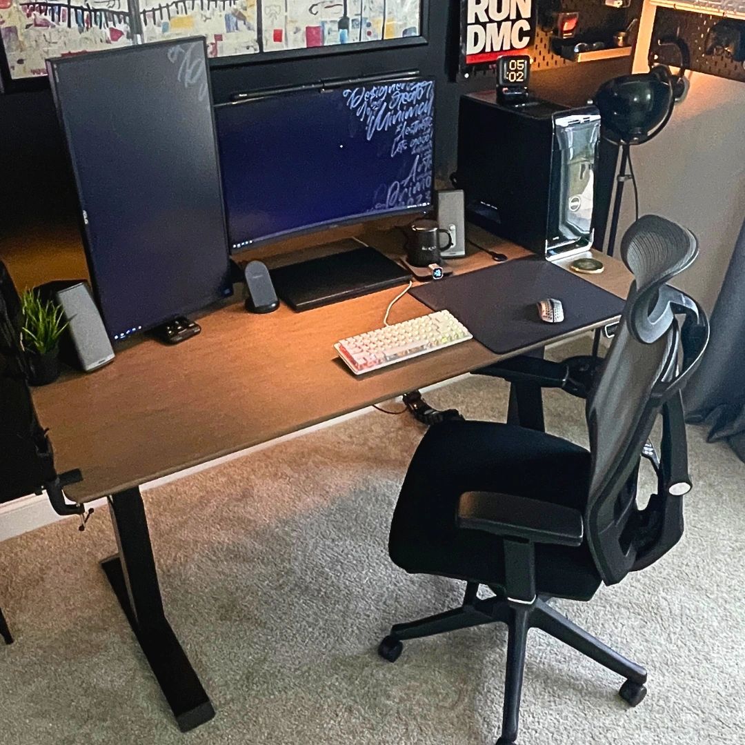 Custom Bubinga Uplift Computer Desk