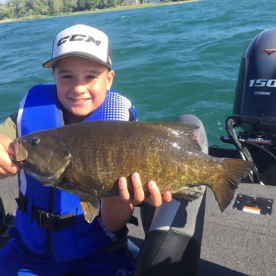 In the Zone Angling smallmouth bass, Lake Erie, Niagara River, Fort Erie, Buffalo, Niagara Falls