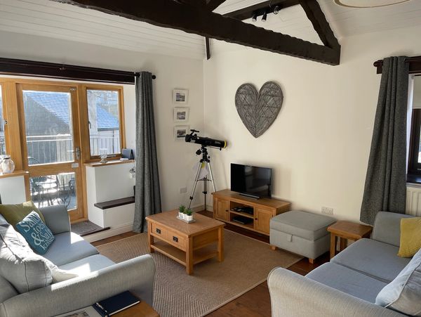 Image of the living room in Banjo Cottage