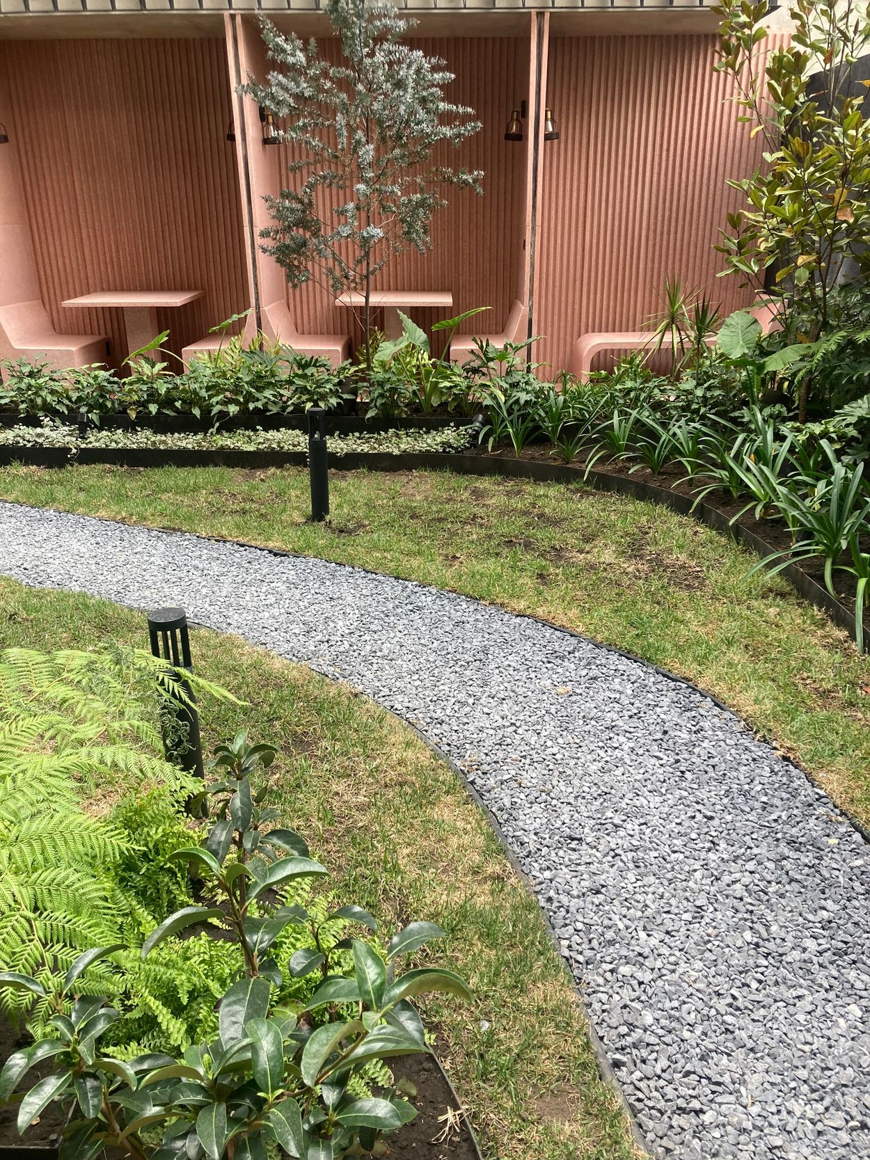 JARDÍN URBANO ROMA, patio central