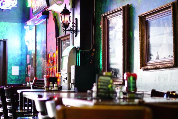 Frank 'N' Steins Bar & Grill