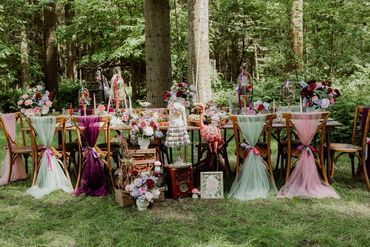 Alice in wonderland party wedding, mad hatter, tea party, alternative, wedding cake, table decor