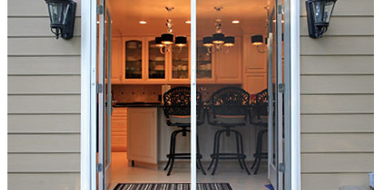 Stoett Brand Retractable Screens. Top notch quality, American Made