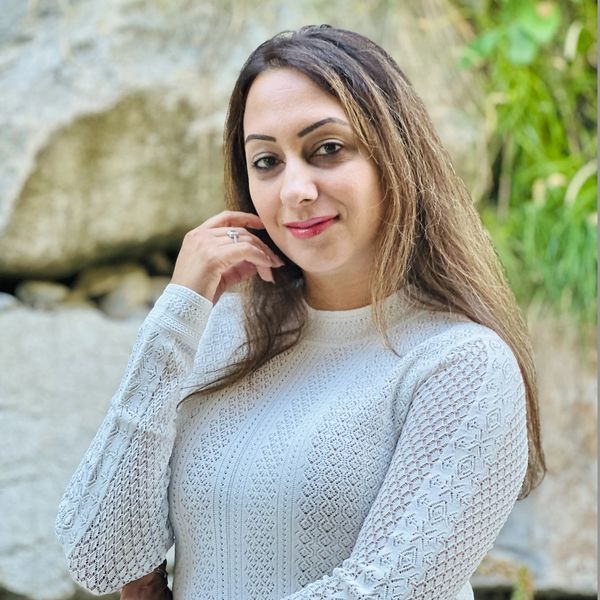 Reema Qamar Looking on the front