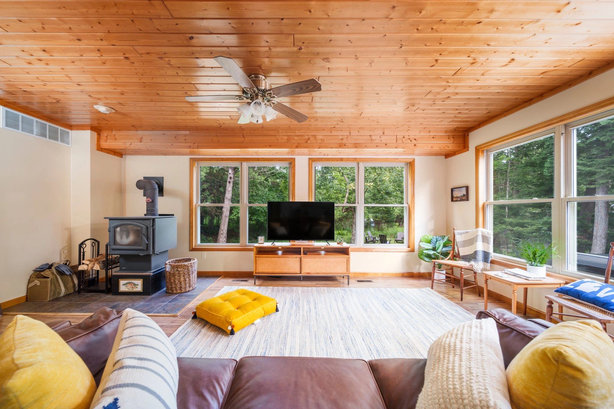 Firefly Lodge — photo 4