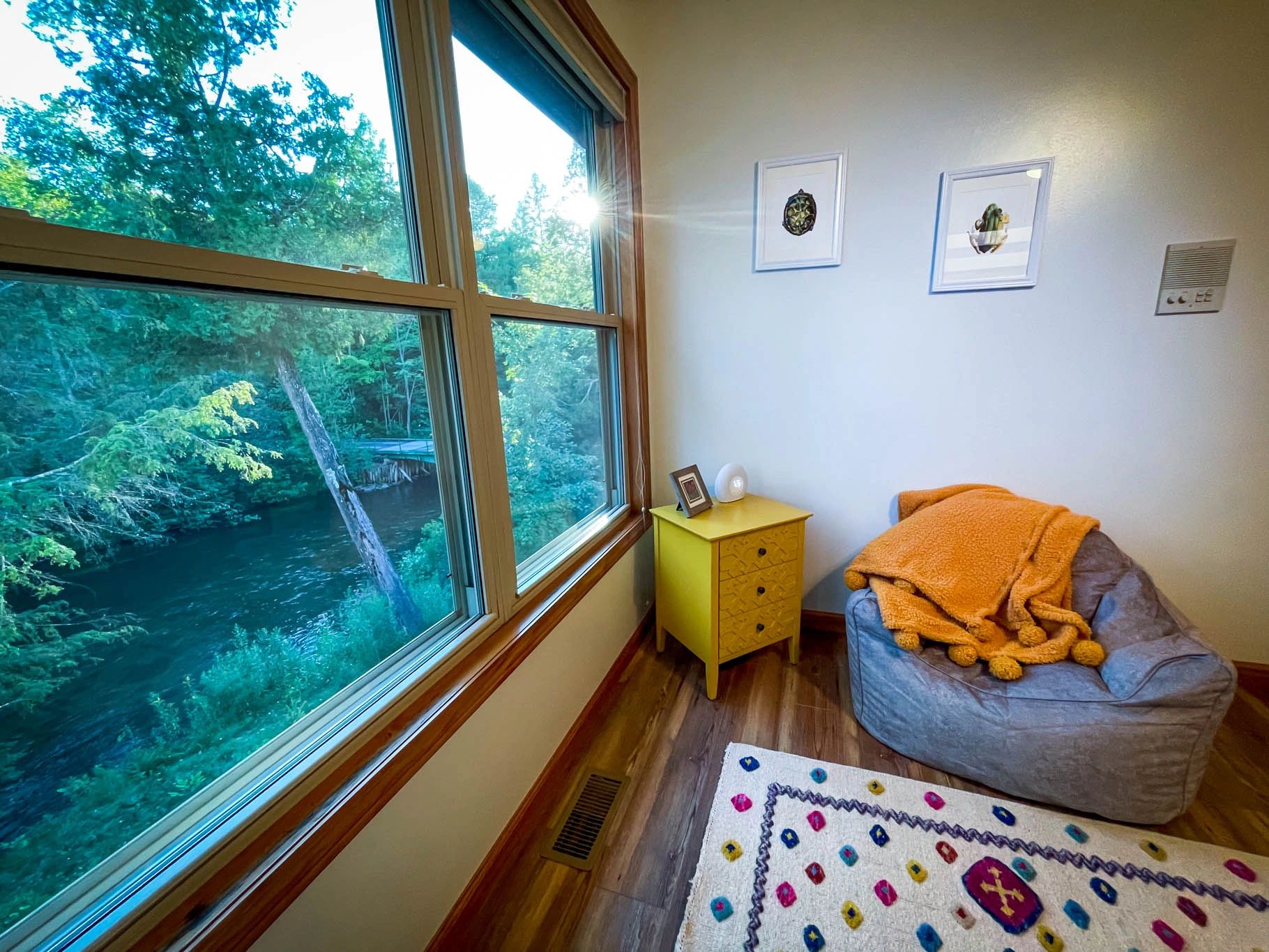 Firefly Lodge — photo 14 of 16
