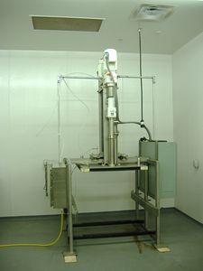 Drum and Tote Unloading System