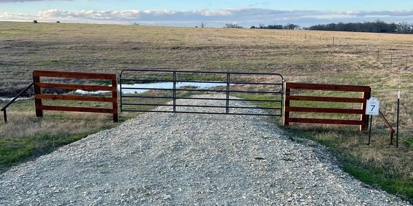 Stain, sealant, stain & Sealant, ready seal, farm and ranch style fence, driveways, gravel driveways