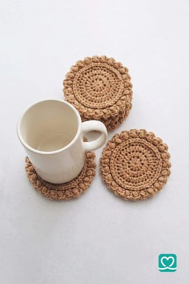 Modern Coaster
Cozy mornings start here. ☕​ Protect your surfaces with a touch of handmade warmth. 