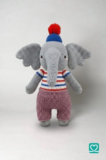 Luisa Elephant 🐘
Handmade with high-quality yarn and soft stuffing. 