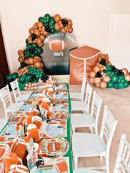 Cookie Monster Baby Shower Decorations by: @devinedesignsbydelores  Backdrop: @kpkevents Venue & Chair Rental @fantasypartyillusionsinc  💙💙💙💙💙💙💙💙, By Fantasy Party Illusions Inc.