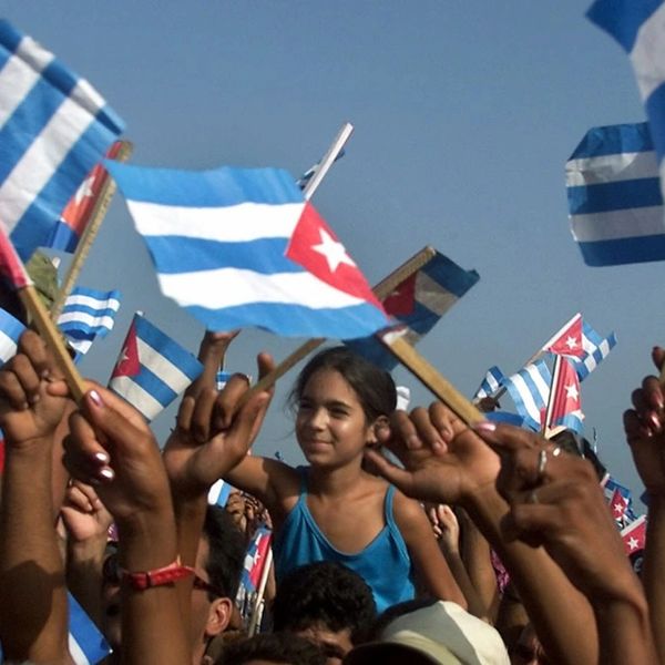 Women in Cuba Making Revolution Within Rev [Greek]