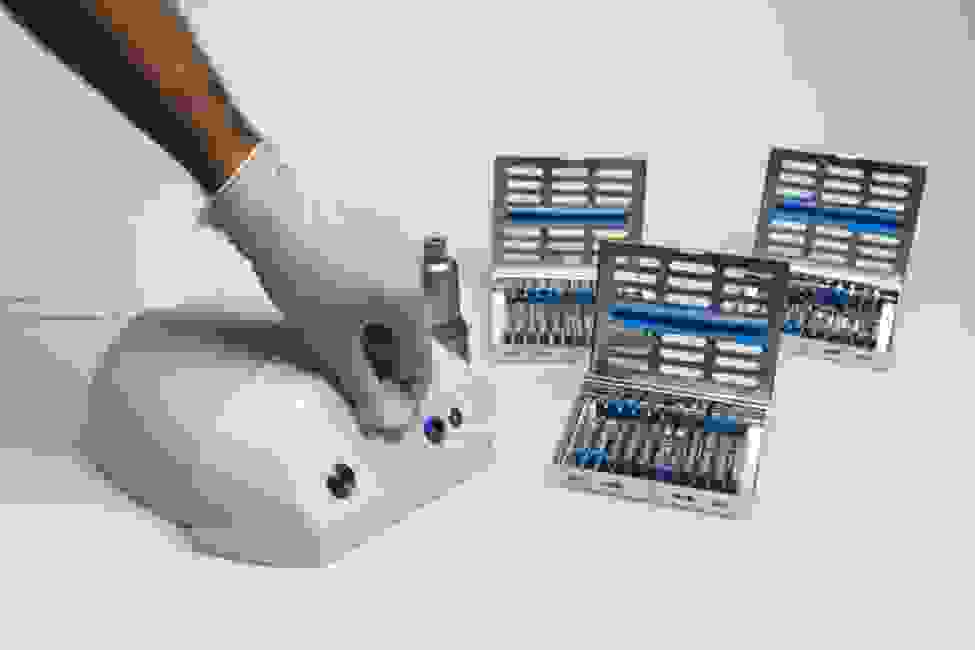 Mallet MG Implant Solution