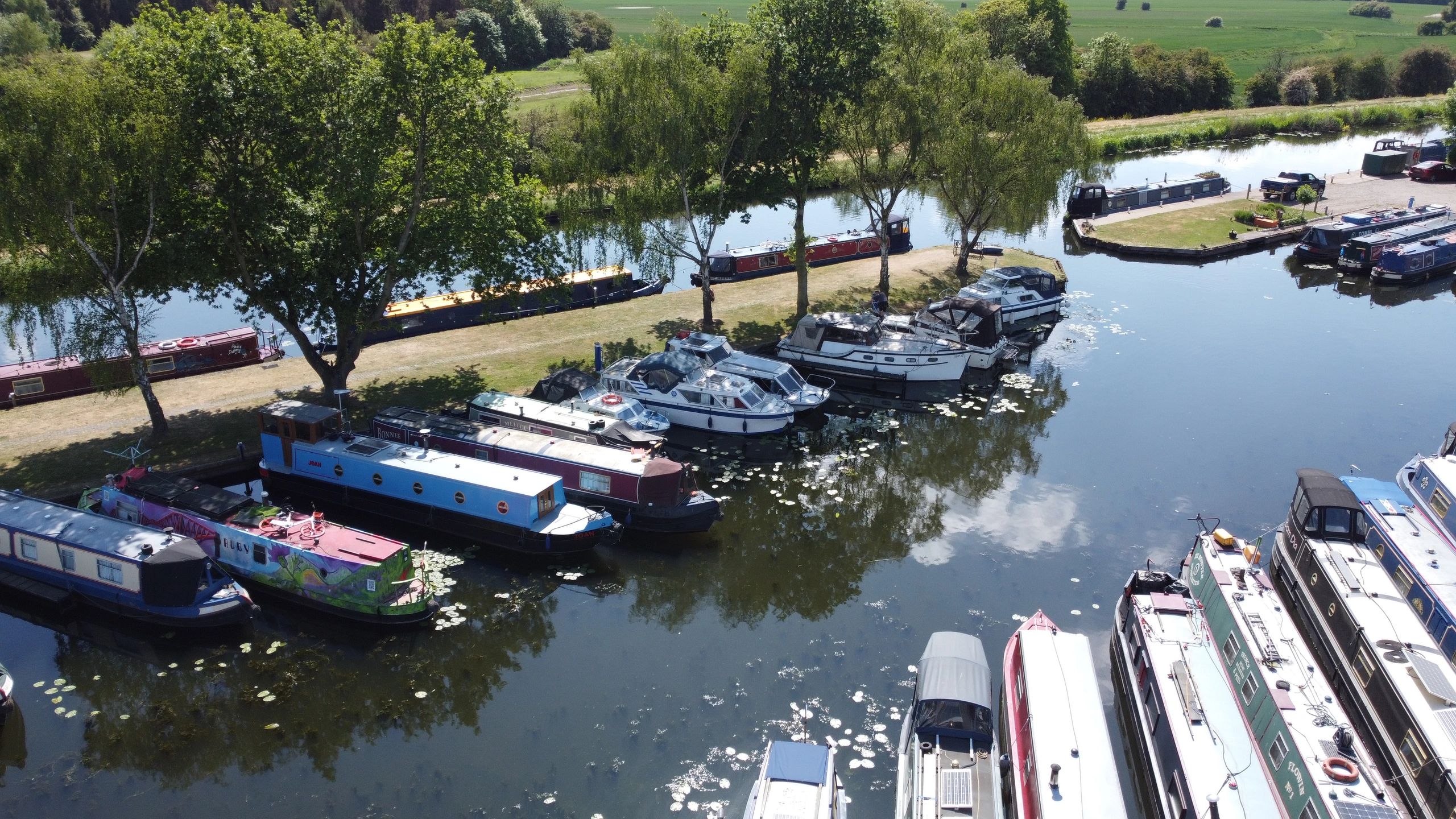 (c) Bluewatermarina.co.uk