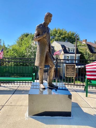 Abraham Lincoln Statue (Lincoln Highway)