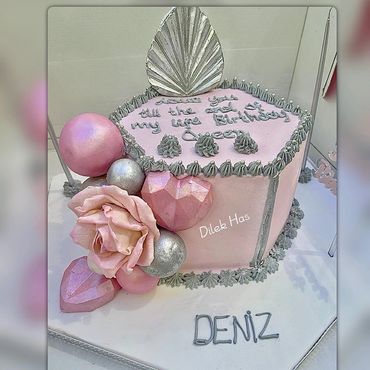 Yazılı bento pasta