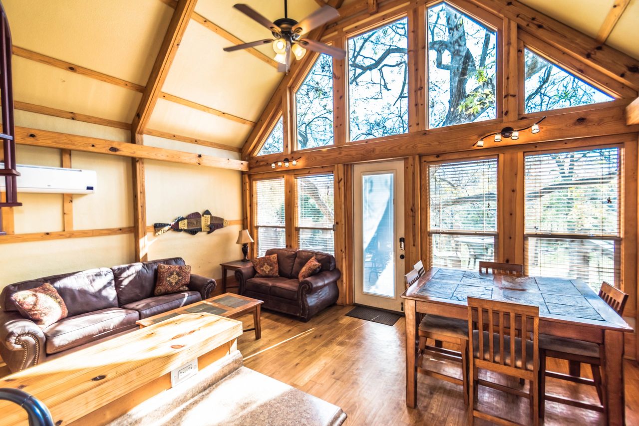 River Road Treehouse Guadalupe River Cabins Winter Special