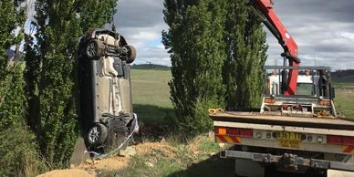 Rusty Nuts Towing Picking up a car from a accident