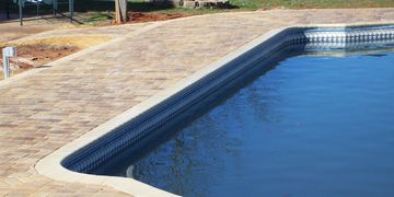 Vinyl Liner Swimming Pool and Liner Replacement