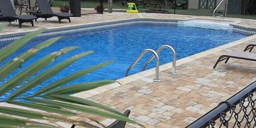 Vinyl Liner with Pavers