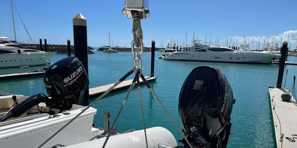 Tender lifting slings for boats and yachts. Lifting bridles custom made for lifting tender vessels. 