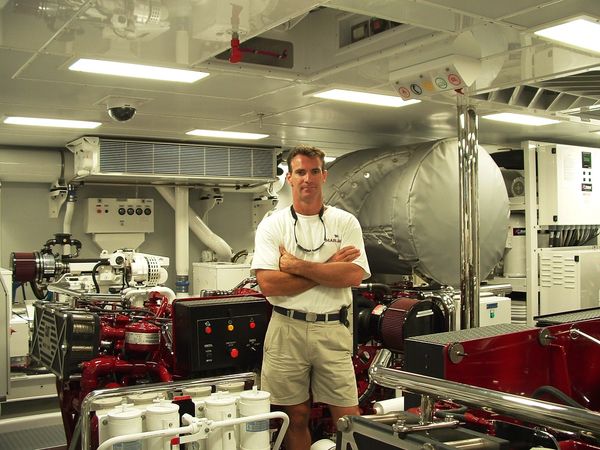 AMSA Accredited Surveyor Mackay Airlie Beach, Whitsundays Guy Howard at Big Sea Marine Queensland 