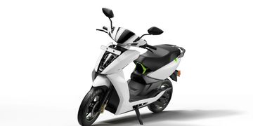 Meet Ather's smart electric Ev Scooter India evlelo acceleration, 146 km certified range