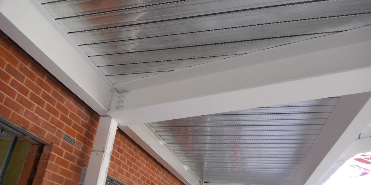 Intumescent paint on steel